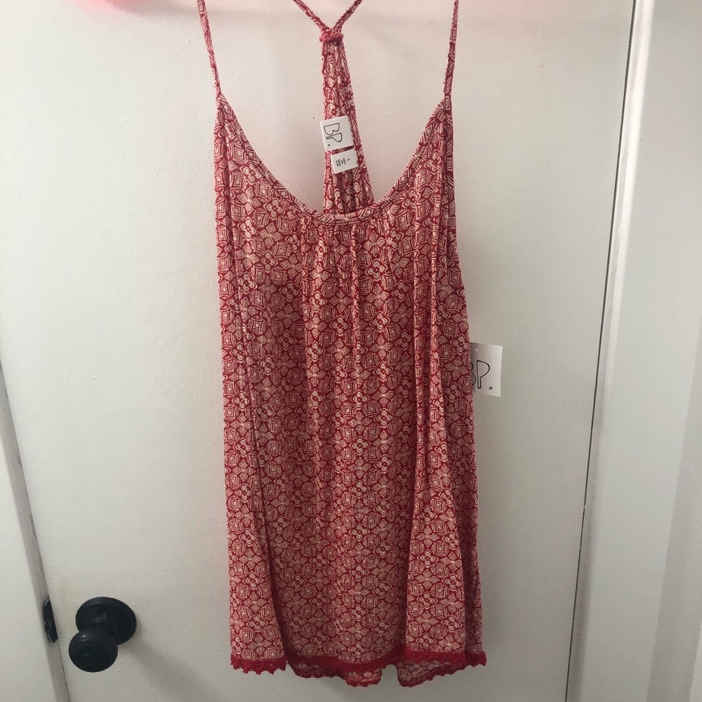 BP tank top red size Large